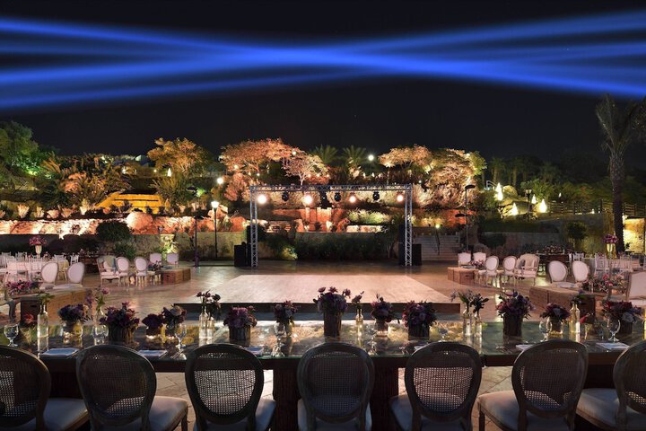 Ballroom/Hall 158 of 175