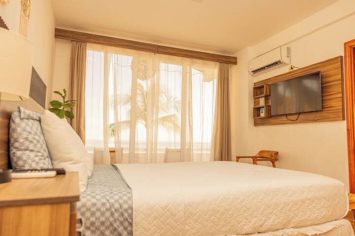 Room 16 of 33