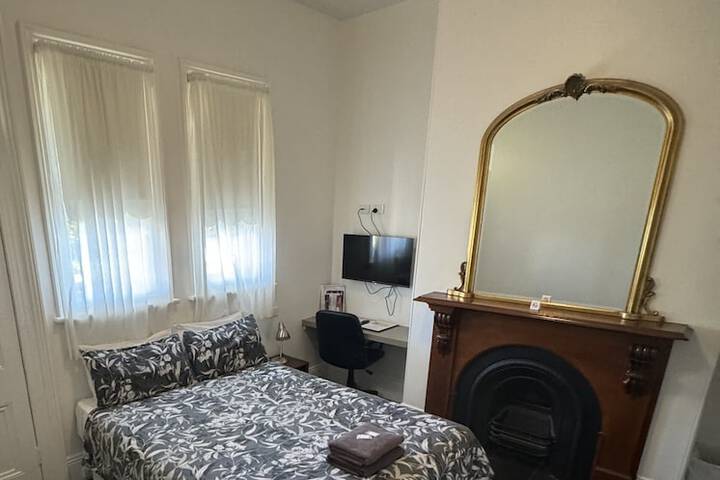 Room 15 of 31