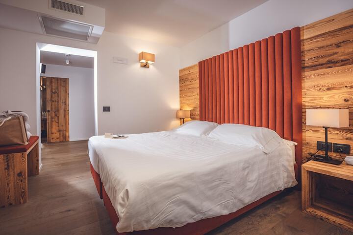 Room 21 of 79
