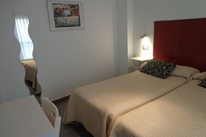 Room 9 of 41