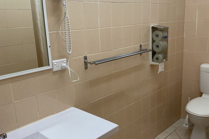 Room 30 of 48