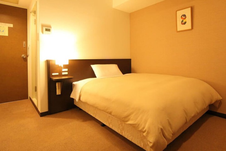 Room 15 of 43