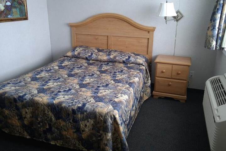 Room 7 of 27