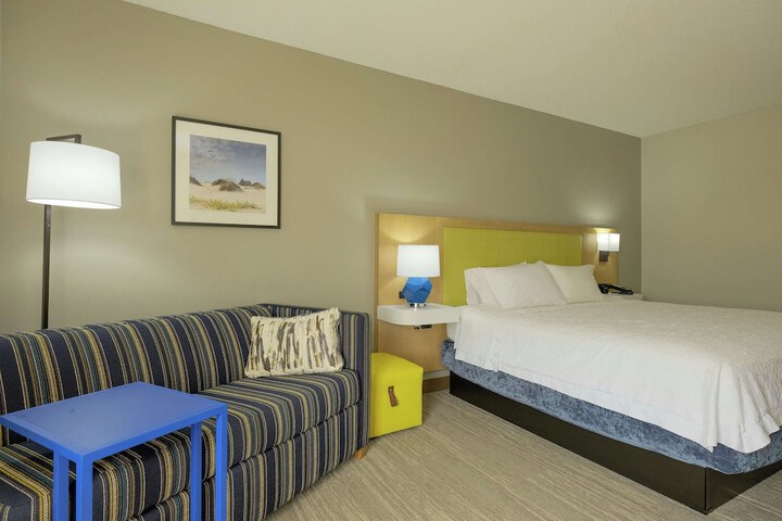 1 King Bed (23 of 36)