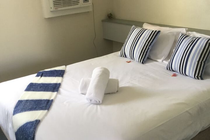 Room 6 of 29