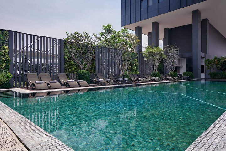 Pool 28 of 55