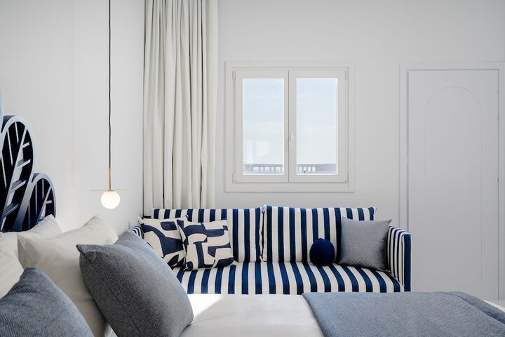 Room 61 of 142