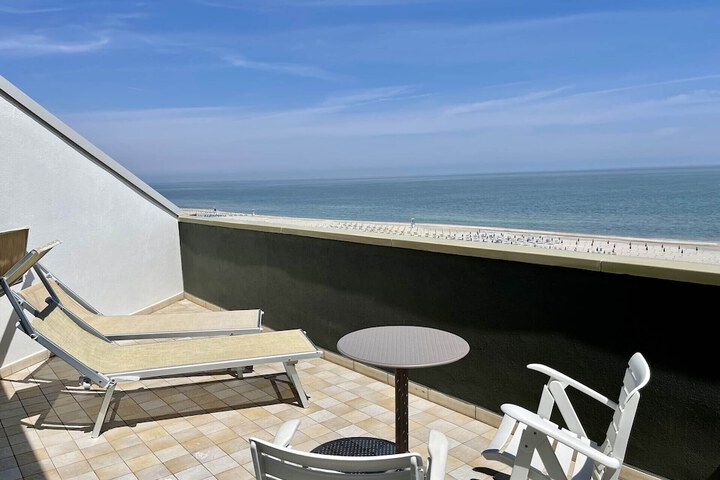 Terrace/Patio 39 of 108