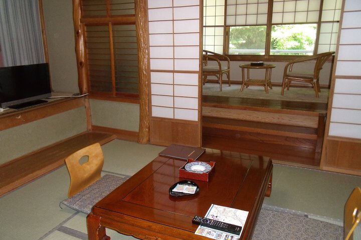 Room 5 of 42