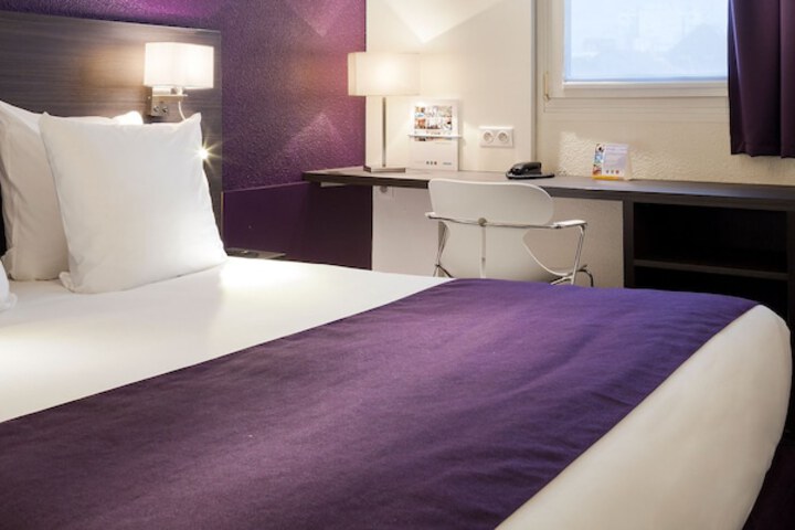 Room 14 of 49