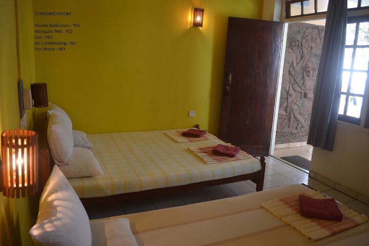 Room 6 of 39