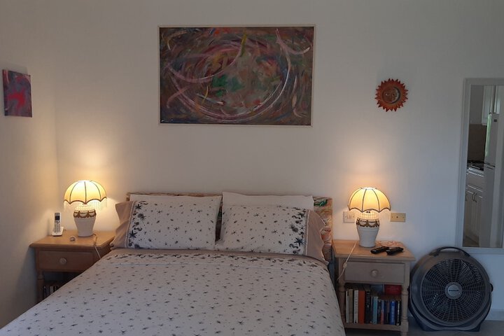 Room 6 of 38