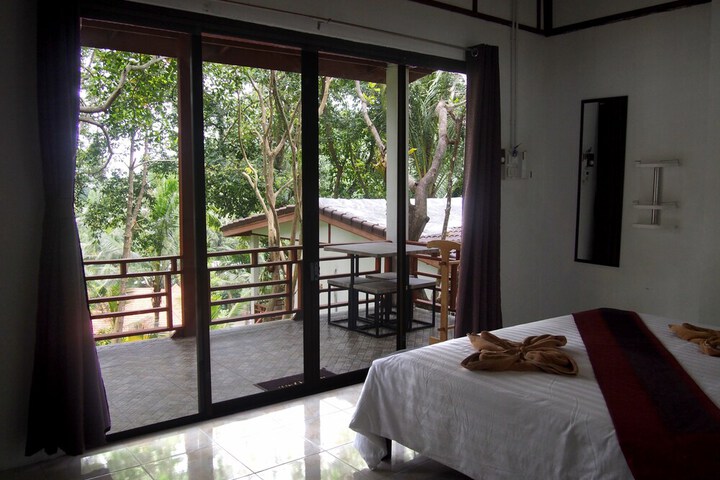 Room 16 of 26