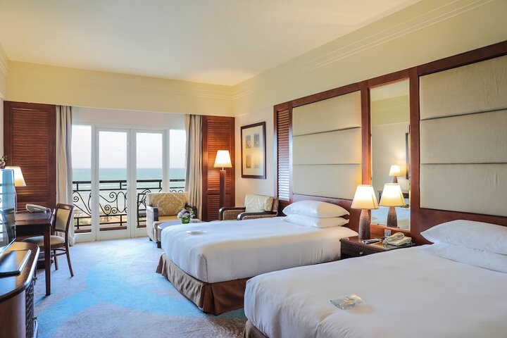 Room 30 of 124