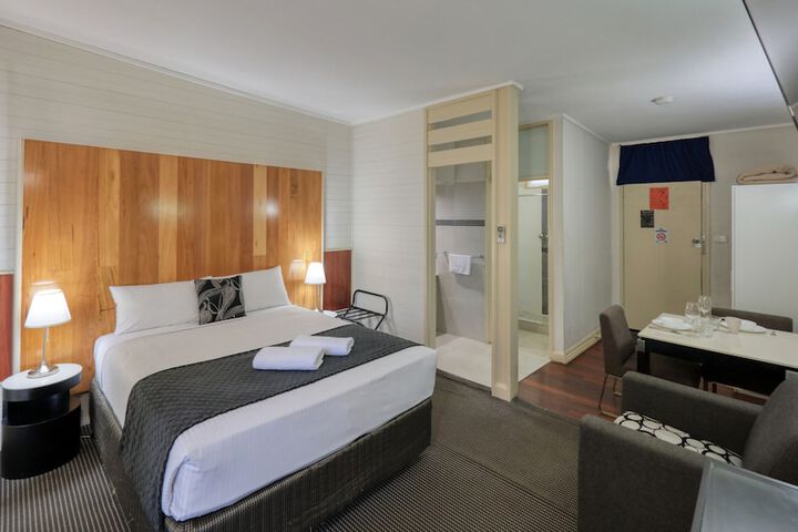 Room 7 of 35