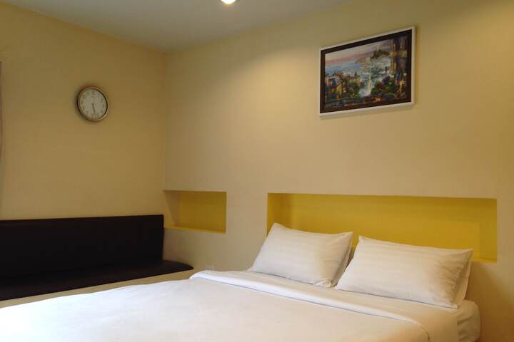 Room 3 of 36