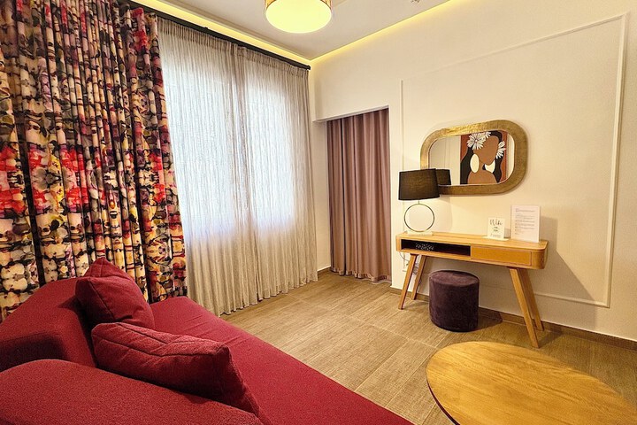 Room 48 of 83