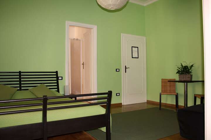 Room 11 of 41