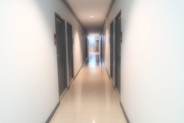 Ballroom/Hall 10 of 16