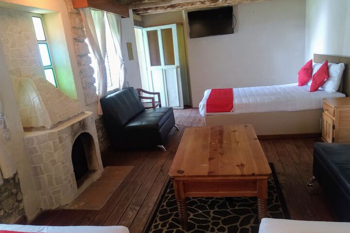 Room 17 of 48