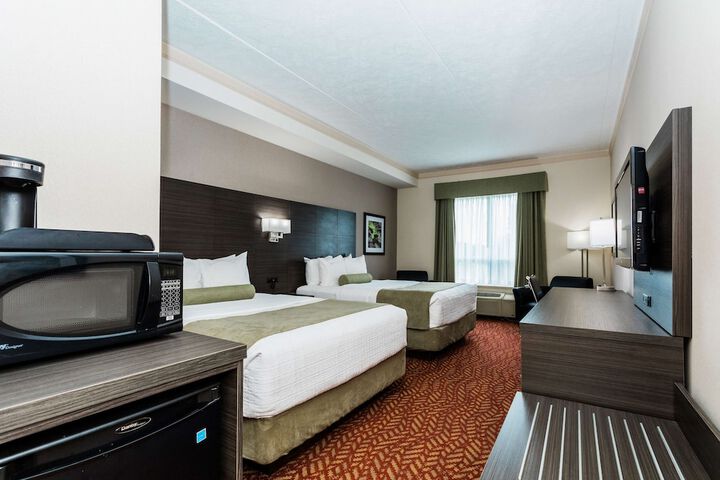 Room 15 of 100