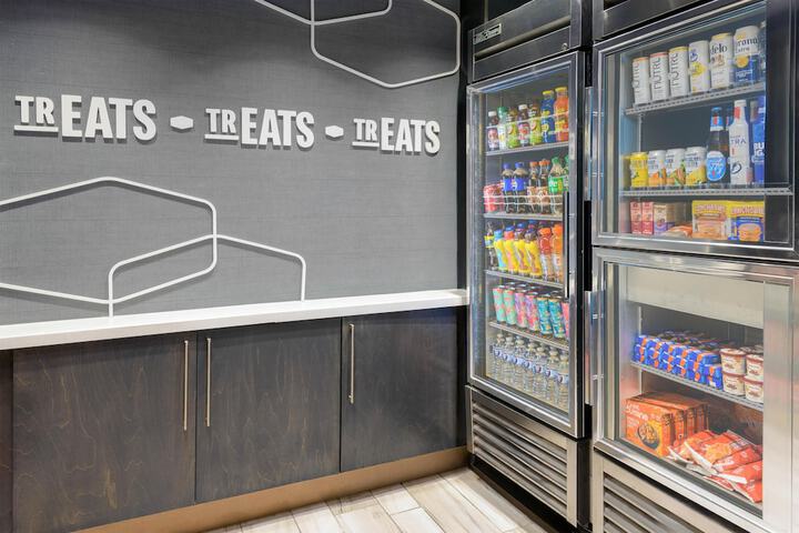 Snack bar