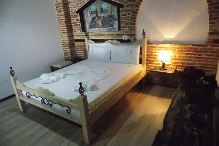 Room 13 of 55