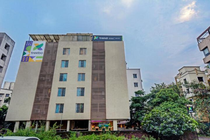 Treebo Iris Suites