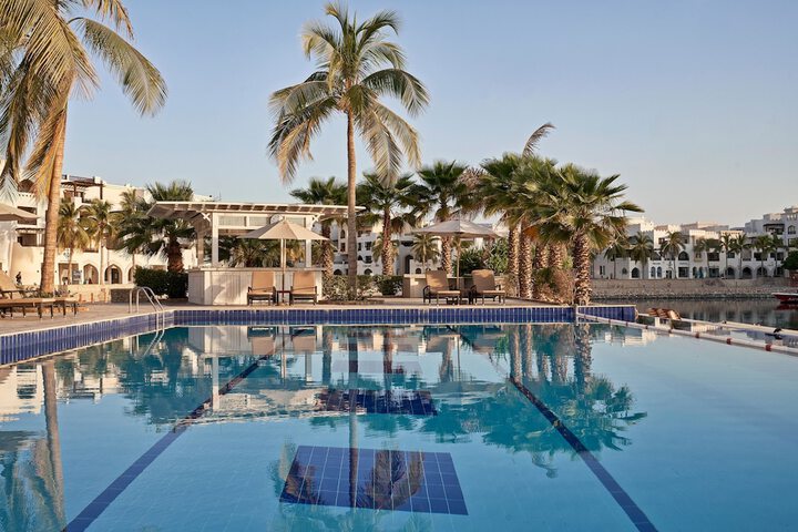 Pools & Facilities