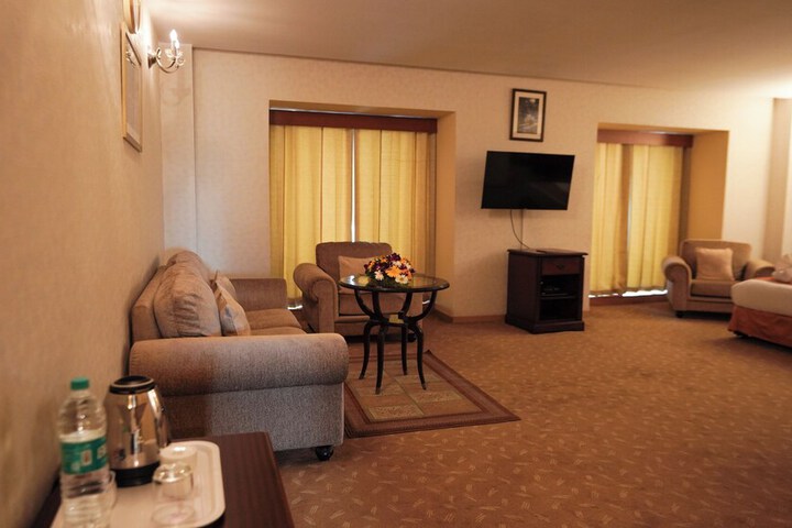 Room 9 of 52