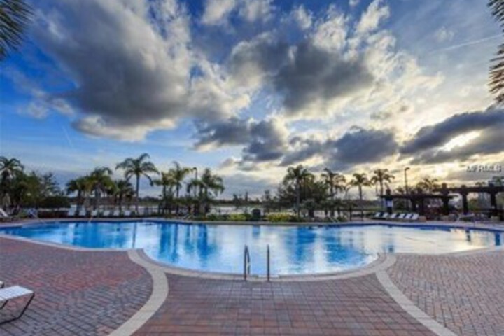 Pool 56 of 100
