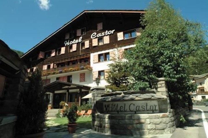 Hotel 49 of 61