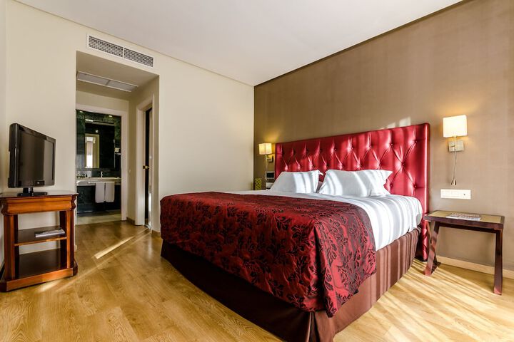 Room 7 of 30