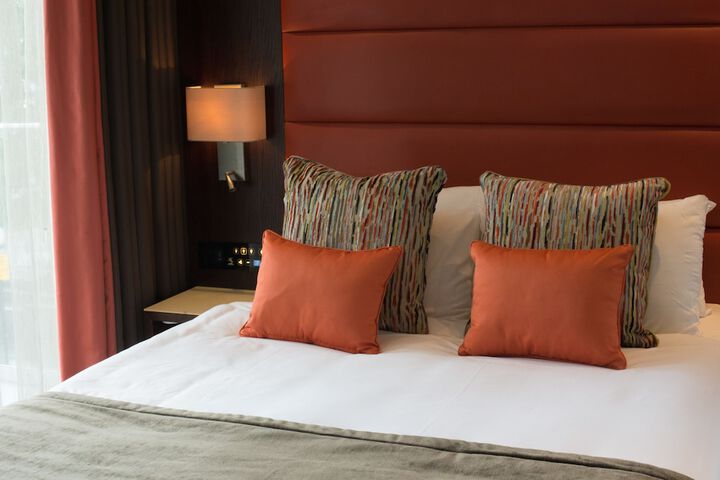 Room 42 of 95