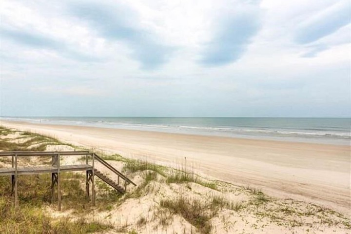 Beach 25 of 30