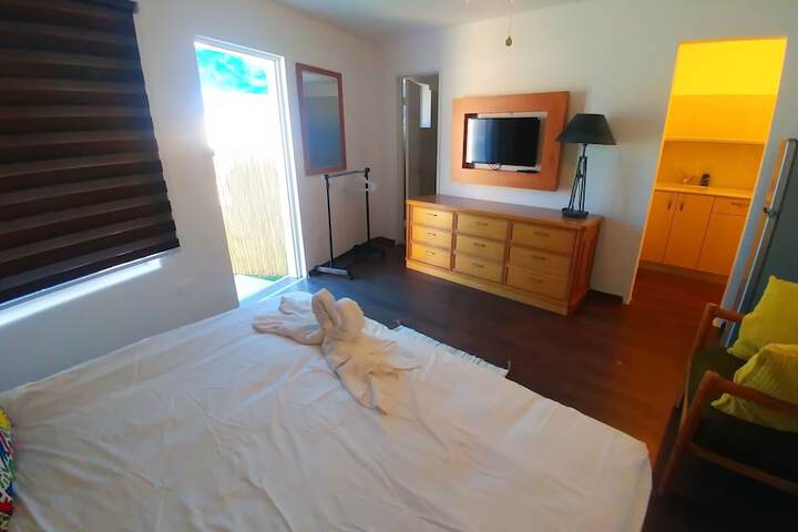 Room 14 of 80
