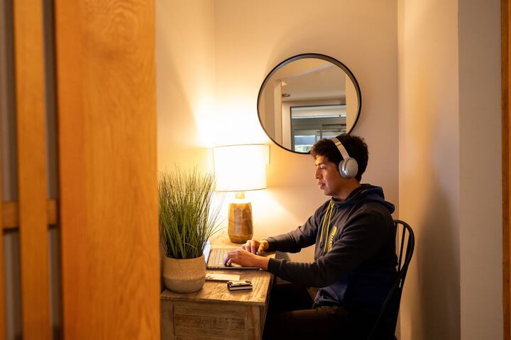 Hotel Interior 3 of 92