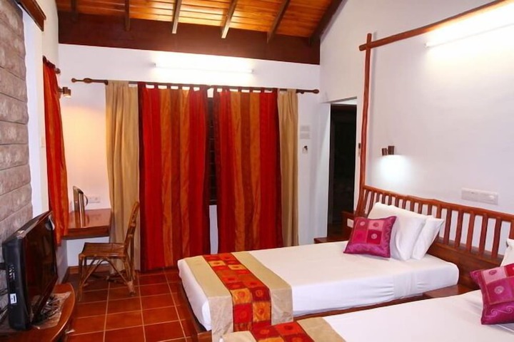Room 5 of 44