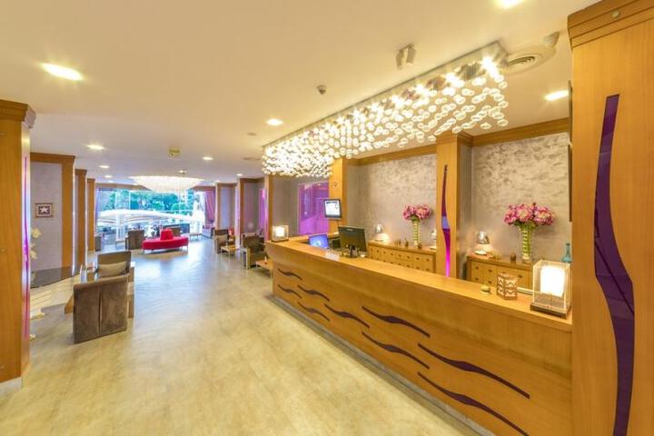 Hotel Lobby