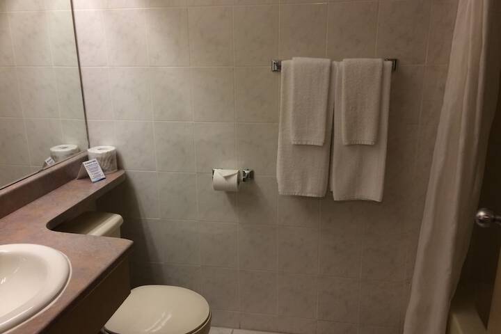 Room 20 of 37