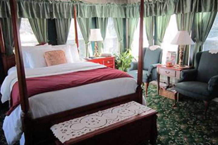 Room 25 of 27