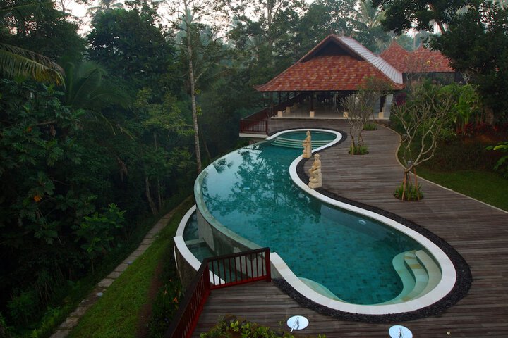 Pool 105 of 232