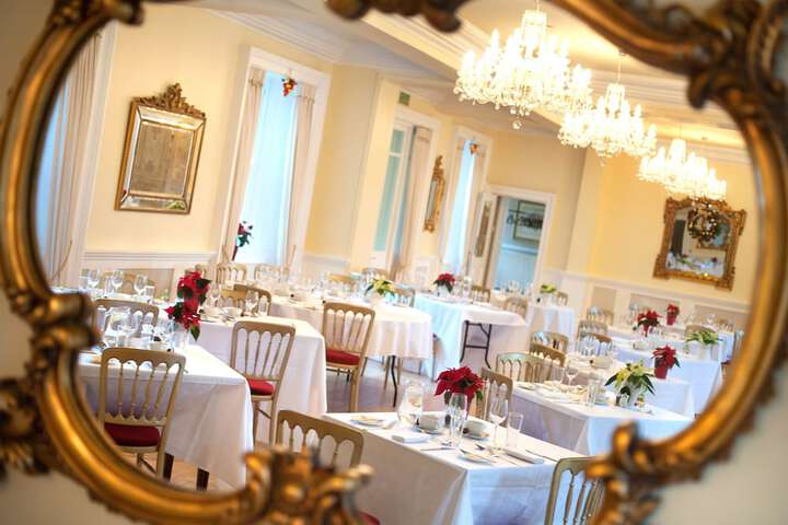 Ballroom/Hall 96 of 117