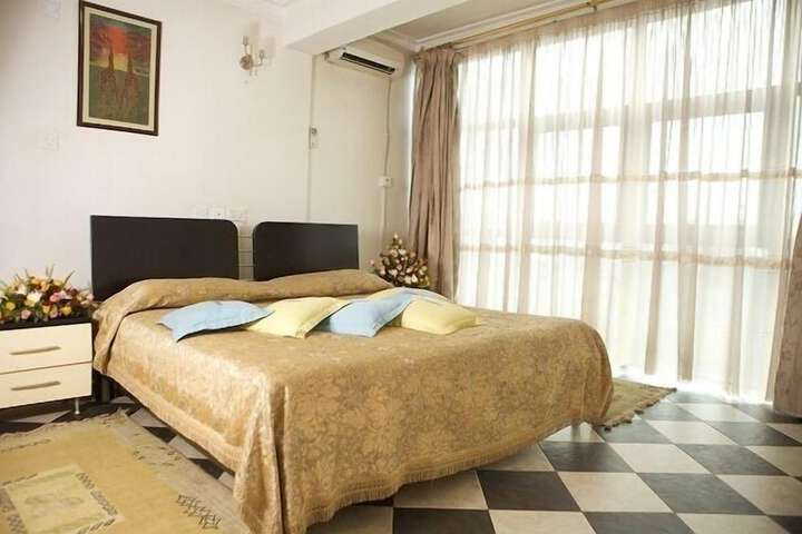 Room 7 of 43