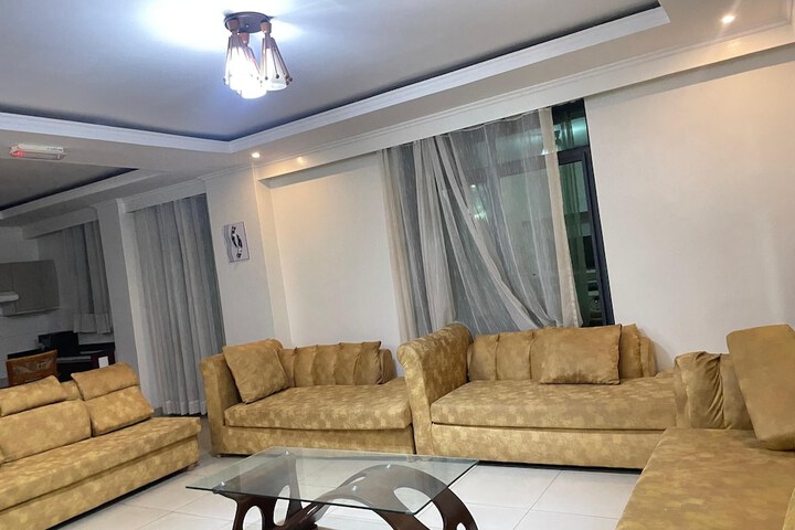Room 11 of 28