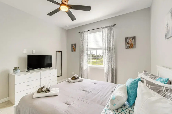 Room 2 of 21