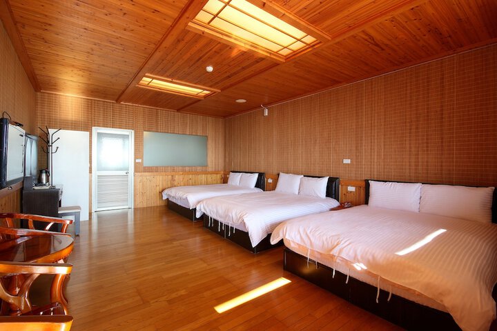 Room 9 of 30