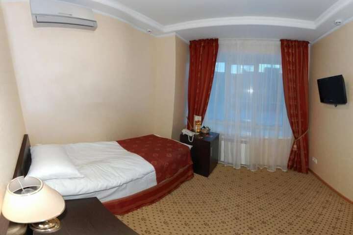 Room 26 of 53