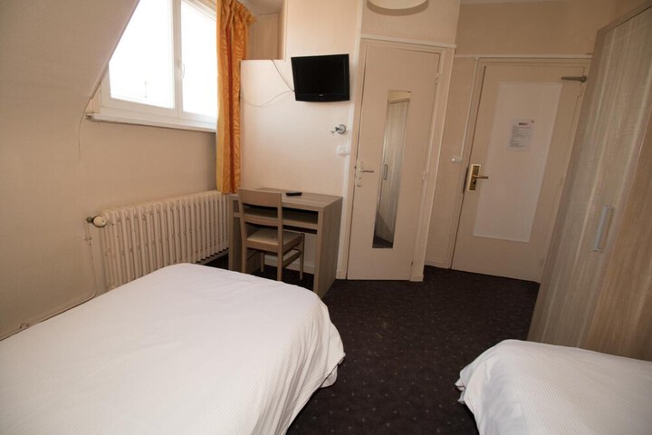 Room 18 of 45